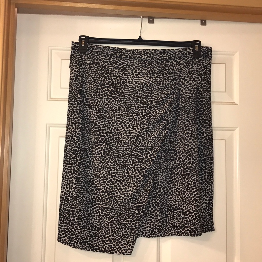 Sexy Black & White Stretchy Skirt
